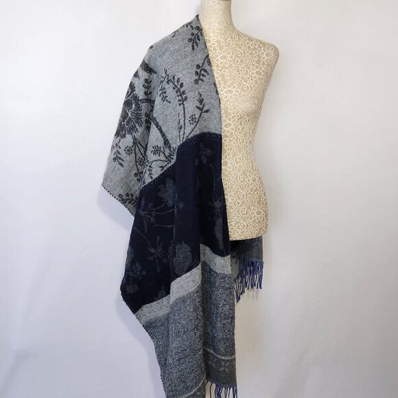 Aurora Paci Italia Blue Gray Floral Print Wool Blend Scarf Wrap Shaw Fringe City - Picture 14 of 16